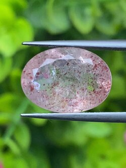 พลอย สตอเบอรี่ ควอตซ์ Strawberry Quartz 5.29 กะรัต (Cts.) พลอยแท้ อัญมณีมงคลประจําวันเกิด เครื่องประดับพลอย