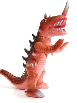 ซอฟ 4 นิ้ว TOMY DAIEI (โทมี่ ไดเอะ)ซอฟทำเลียนแบบของเก่า สัตว์ประหลาด บูราก้อน ท่ายืน สภาพดี สีน้ำตาล งานเก่าหายาก