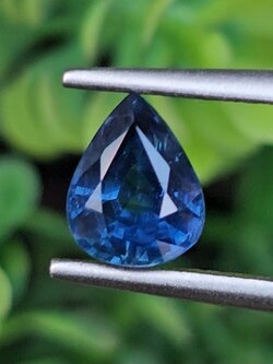 พลอย ไพลิน (Blue Sapphire) 1.04 กะรัต (Cts.) ดิบ (Unheated) พลอยแท้ อัญมณีมงคลประจําวันเกิด เครื่องประดับพลอย