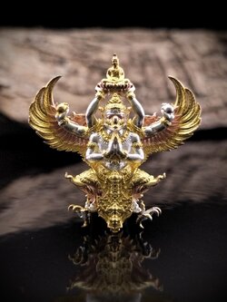 พญาครุฑ รุ่น ราชันย์มหาเศรษฐี