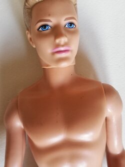 มีหลายภาพ, *** มือขวามีตำหนิตามภาพ, ตุ๊กตาผู้ชาย เคน Action pose, แมทเทล 2013 China ไม่มีส่วนใดหลวม