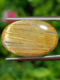 ตาแมว ไหมทอง ควอตซ์ Cat eye Golden Rutilated Quartz 17.0 กะรัต Cts.พลอยแท้ อัญมณีมงคลประจําวันเกิด เครื่องประดับพลอย