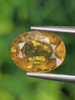 พลอย บุษราคัม yellow sapphire 3.18 กะรัต (Cts.) พลอยแท้ อัญมณีมงคลประจําวันเกิด เครื่องประดับพลอย