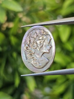 เปลือกหอยมุก แกะสลัก Pearl Shell Carved 3.61 กะรัต (Cts.)