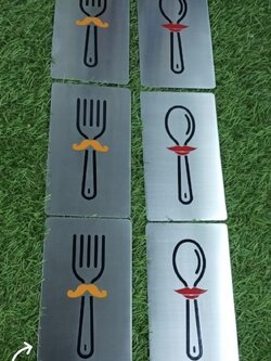 ป้ายสแตนเลสสีเงินแฮร์ไลน์ หนา 1mm กัดกรด