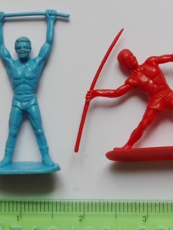 ตุ๊กตุ่น แอ๊นท์ 2" Ants ตุ๊กตุ่นพลาสติกสีแดงและฟ้า 'นักกีฬายืนฐาน'