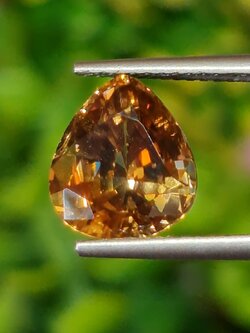 พลอย มาลี การ์เน็ท Mali Garnet 4.85 กะรัต Cts. พลอยแท้ อัญมณีมงคลประจําวันเกิด เครื่องประดับพลอย