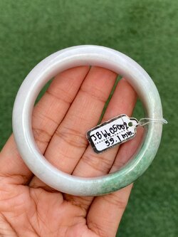 JB6605002 หยก พม่า แท้ Jade กำไลหยก (Jadeite bracelet) พม่า (Myanmar) 55.1 มม.