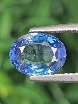 พลอย ไพลิน (Blue Sapphire) 2.26 กะรัต (Cts.) พลอยแท้ อัญมณีมงคลประจําวันเกิด เครื่องประดับพลอย