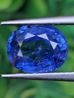 พลอย ไพลิน (Blue Sapphire) 2.21 กะรัต (Cts.) พลอยแท้ อัญมณีมงคลประจําวันเกิด เครื่องประดับพลอย