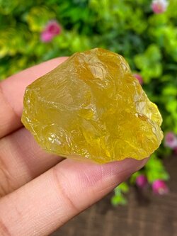 ก้อน เลมอนควอตซ์ Lemon Quartz Rough 200.84 กะรัต (Cts.) พลอยแท้ อัญมณีมงคลประจําวันเกิด เครื่องประดับพลอย