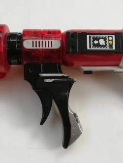 Heehac gun ปืนของไรเดอร์โฟรเซ่ ใช้เล่นกับ สวิชโฟรเซ่ มือ2 มีเล่นได้เลย มีเสียง