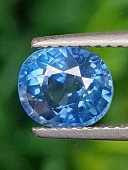 พลอย ไพลิน (Blue Sapphire) 2.19 กะรัต (Cts.) พลอยแท้ อัญมณีมงคลประจําวันเกิด เครื่องประดับพลอย