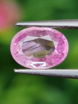 พลอย ชมพู พิ้ง แซฟไฟร์ Pink Sapphire 1.40 กะรัต (Cts.) พลอยแท้ อัญมณีมงคลประจําวันเกิด เครื่องประดับพลอย