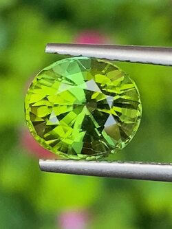 พลอย ทัวร์มาลีน Tourmaline 2.97 กะรัต (Cts.) พลอยแท้อัญมณีมงคล ประจําวันเกิด เครื่องประดับพลอย