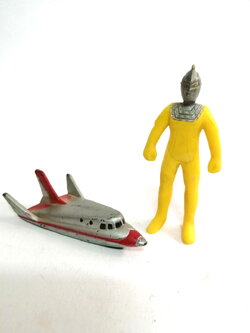 ตุ๊กตา อุลตร้าเซเว่น แถมขนม งานไทย กับ ยานบินในอุลตร้าแมน ขายคู่ Ultra Seven+Aircraft in Ultraman ขนาดตามภาพ