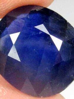 พลอย ไพลิน blue sapphire 7.45 กะรัต (Cts.) พลอยแท้ อัญมณีมงคลประจําวันเกิด เครื่องประดับพลอย