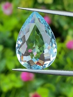 พลอย อความารีน Aquamarine 7.17 กะรัต (Cts.) พลอยแท้ อัญมณีมงคลประจําวันเกิด เครื่องประดับพลอย