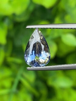 พลอย แซฟไฟร์ 2 สี Bi Color Sapphire 2.53 กะรัต (Cts.) พลอยแท้ อัญมณีมงคลประจําวันเกิด เครื่องประดับพลอย