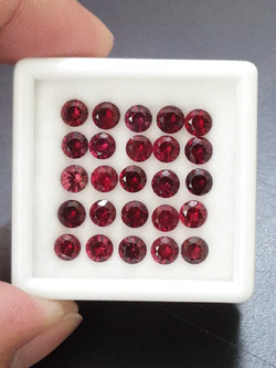 พลอย สปิเนล พม่า Spinel Myanmar 尖晶石 10.05 กะรัต (Cts.克拉) 25 เม็ด VVS พลอยแท้ อัญมณีมงคลประจําวันเกิด เครื่องประดับพลอย