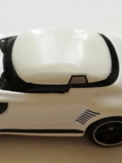 Die Cast,รถเหล็กสีขาว (ออกเหลือง)ลาย สตรอม ทรูปเปอร์ Storm Troopper จาก Star Wars ,CGW43, 2014 Mattel,Hot Wheels **ไม่มีแพ็ค