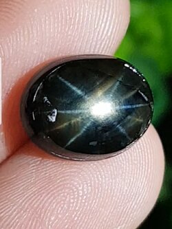 พลอย แบล็ค สตาร์ แซฟไฟร์ Black Star Sapphire 6.89 กะรัต (Cts.) ดิบ Unheated พลอยแท้ อัญมณีมงคลประจําวันเกิด เครื่องประดับพลอย