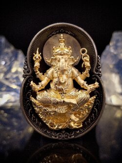 เหรียญพระพิฆเนศ รุ่น สุข สำเร็จ รวย เนื้อซาตินด้าน องค์ชุบทองขัดเงา