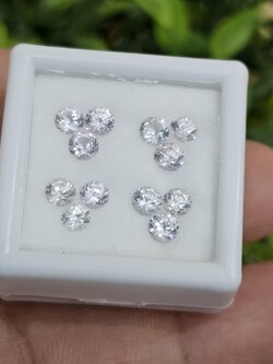 พลอย ขาว ไวท์ แซฟไฟร์ White Sapphire 12 เม็ด 2.79 กะรัต (Cts.) ดิบ (Unheated) พลอยแท้ อัญมณีมงคลประจําวันเกิด เครื่องประดับพลอย