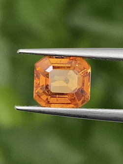 พลอย บุษราคัม Yellow Sapphire 1.44 กะรัต (Cts.) พลอยแท้ อัญมณีมงคลประจําวันเกิด เครื่องประดับพลอย