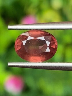 พลอย เพทาย Natural Zircon 2.08 กะรัต (Cts.) พลอยแท้ อัญมณีมงคลประจําวันเกิด เครื่องประดับพลอย