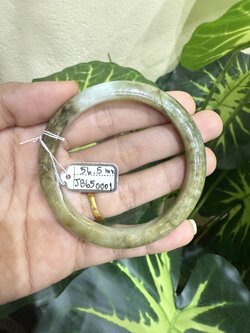 JB650001 หยก พม่า แท้ Jade กำไลหยก 56.5 มม. (Jadeite bracelet) พม่า (Myanmar)