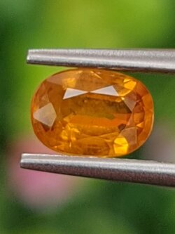 พลอย บุษราคัม yellow sapphire 1.05 กะรัต (Cts.) พลอยแท้ อัญมณีมงคลประจําวันเกิด เครื่องประดับพลอย