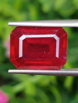 พลอย ทับทิม Ruby sapphire 10.80 กะรัต (Cts.) พลอยแท้ อัญมณีมงคลประจําวันเกิด เครื่องประดับพลอย