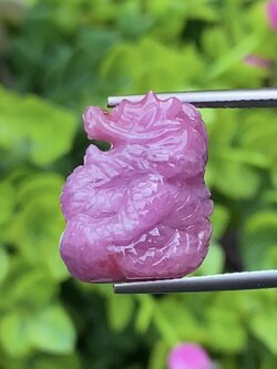 ทับทิมพม่า แกะสลัก รูปมังกร 23.83 กะรัต พลอยแท้ อัญมณีมงคลประจําวันเกิด เครื่องประดับพลอย