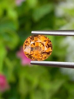 พลอย เพทาย (Zircon) 1.77 กะรัต (Cts.) พลอยแท้ อัญมณีมงคลประจําวันเกิด เครื่องประดับพลอย