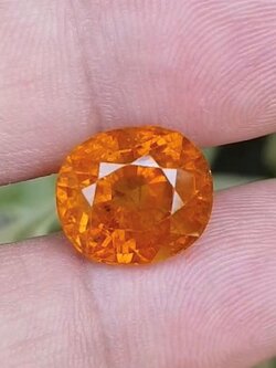 พลอย บุษราคัม yellow sapphire 13.41 กะรัต (Cts.) พร้อมใบเซอร์ พลอยแท้ อัญมณีมงคลประจําวันเกิด เครื่องประดับพลอย