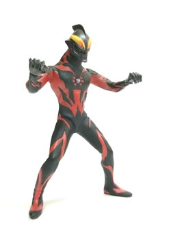 ฟิกเกอร์แข็งยางตัน อุลตร้าแมนเบเรียล ตัวเล็กขนาดตามรูป ***ไม่มีไม้ กิกะไลซ์เซอร์ สภาพดี