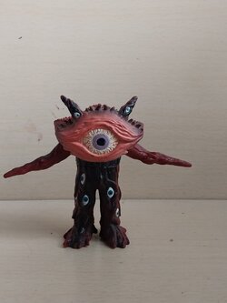 มีหลายภาพ ซอฟ 4 นิ้ว สัตว์ประหลาด กันคิว (GUN Q) ศัตรูของ อุลตร้าแมนไกอา สภาพดี มีรอยบ้าง