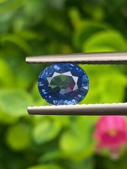 พลอย ไพลิน Blue Sapphire 1.48 กะรัต (Cts.) พร้อมใบเซอร์ พลอยแท้ อัญมณีมงคลประจําวันเกิด เครื่องประดับพลอย