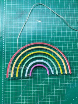 ป้ายไฟนีออนดัด สีรุ่ง #อะคริลิคใสรองหลัง