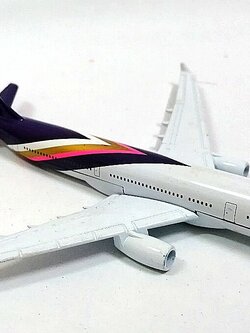 ของสะสม โมเดลเครื่องบินเหล็กการบินไทย, Die cast plane, Thai Airway สีขาว-ม่วง ขนาดตามภาพ**ไม่มีฐาน