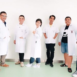 กาวน์ยาว