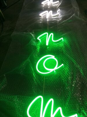 ป้ายไฟนีออน