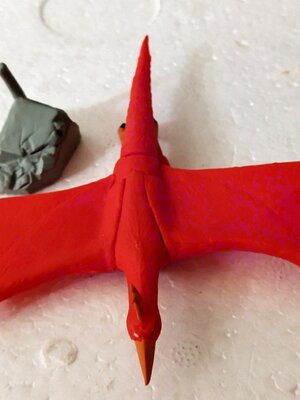 ของเล่น ของสะสม นกยักษ์ ร๊อบรอส (หนึ่งในสามอัศวิน คือ โรเด็ม (เสือ) ร๊อบรอส (นก) และ โพเซดอน (หุ่นยนต์) จากเรื่อง บาบิลนิเซ ( babile nisei ) กาชาปอง ยาวจากปากถึงหาง 4นิ้ว