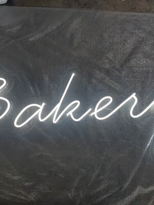 ไฟนีออน เฟค