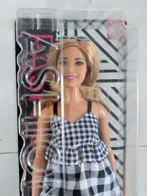 มือ1 ในกล่อง เก่าเก็บ บาร์บี้อวบ บาร์บี้อ้วน Barbie Chubby Barbie