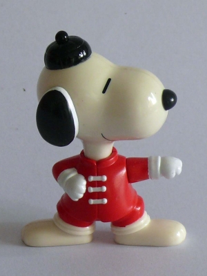 ของสะสมงานเก่าจากแมคโดนัลด์ สนูปปี้ซีรี่ย์ ใส่ชุดประจำชาติต่างๅ