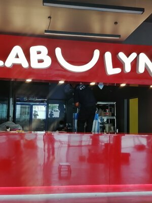 ป้ายกล่องไฟ