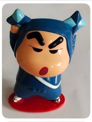 ของสะสม ฟิกเกอร์พลาสติก ชินจังจอมแก่น 3 ตัว 3 แบบ 1. ชินจังนินจา 2.ชินจังบู๊ลิ้ม กดปุ่มด้านหลัง จะยกเข่า ขึ้นตีเข่าได้ กลไกยังสมบูรณ์ ของเก่าเก็บ 3. ชินจังถือถ้วยข้าว **มีตำหนิตามภาพ