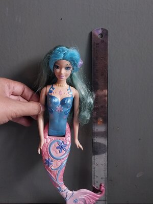 มีหลายภาพ ตุ๊กตาบาร์บี้แฟรี่โทเปีย นางเงือก ของมีตามภาพ